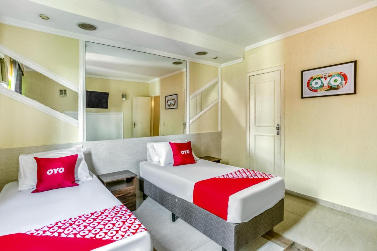 Oyo Nobs Hotel, Сао Жоао де Мерити Екстериор снимка