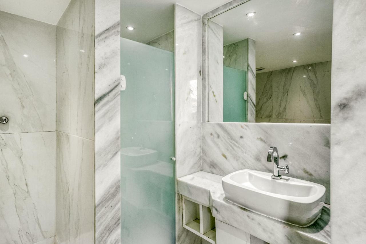 Oyo Nobs Hotel, Сао Жоао де Мерити Екстериор снимка
